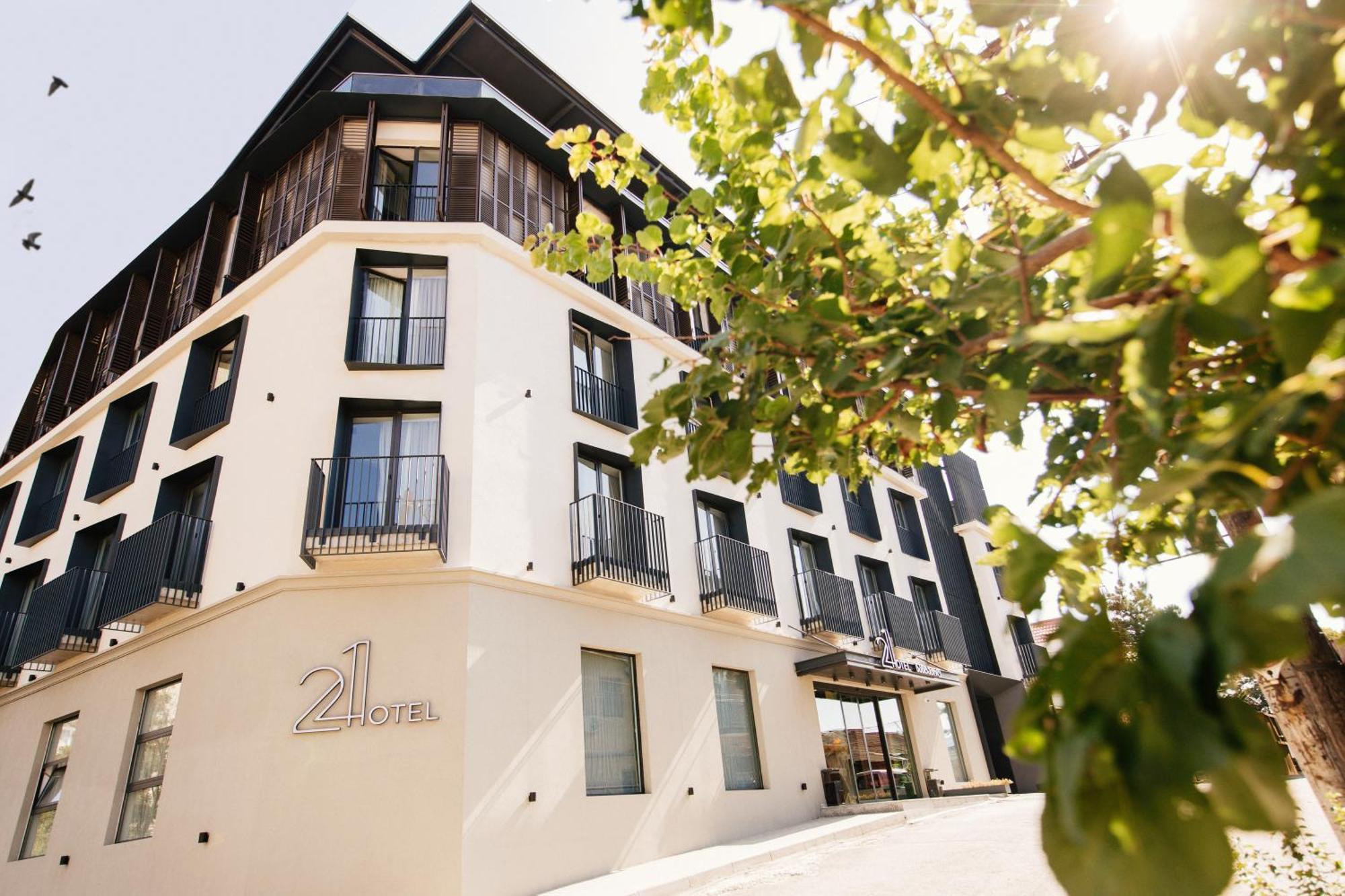 21 Hotel